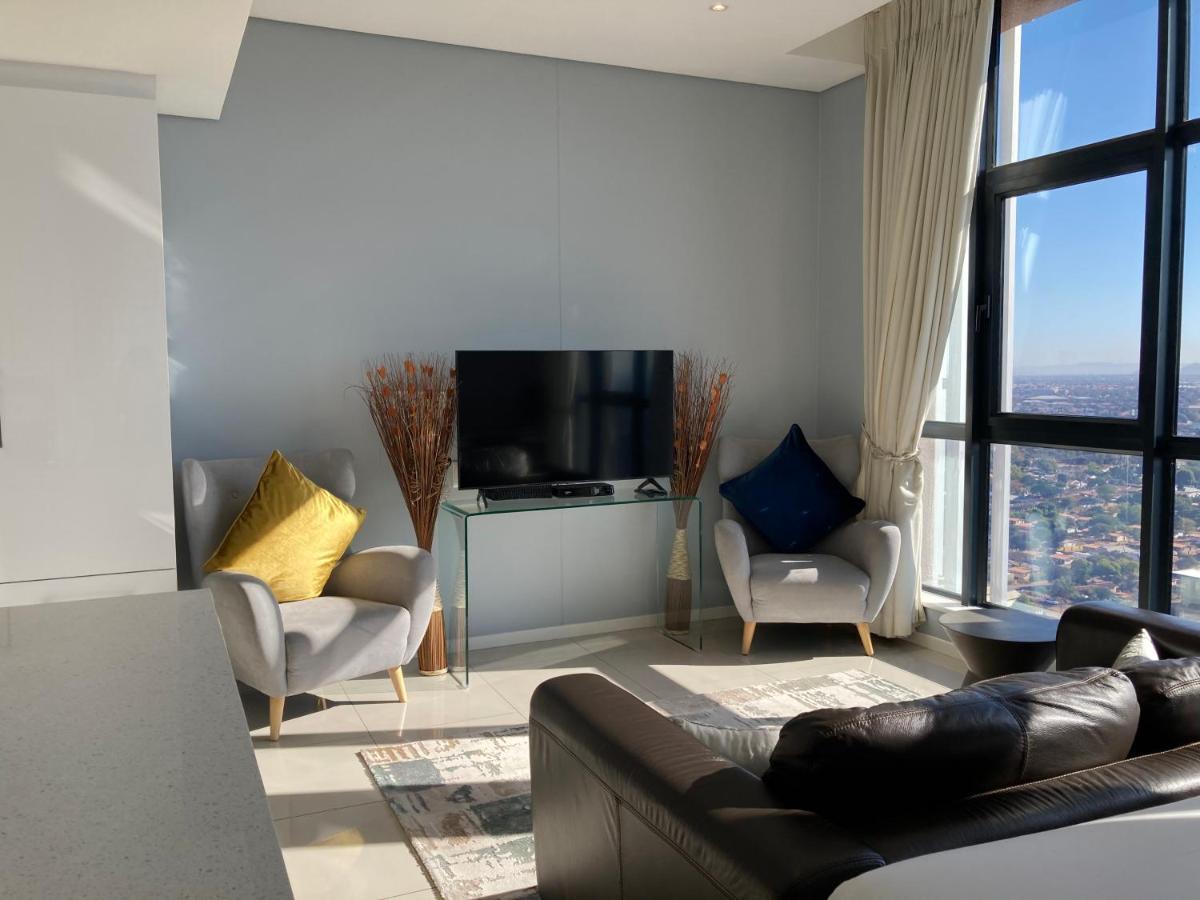 Urban Awe Apartment-Itowers 23Rd Floor Gaborone Luaran gambar