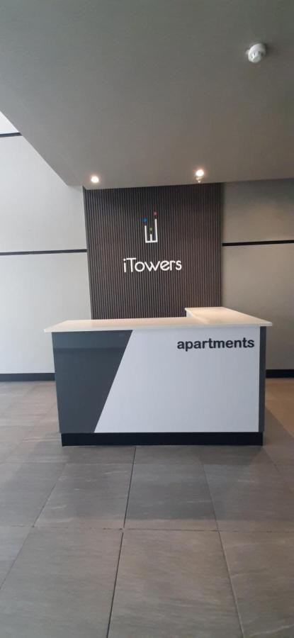 Urban Awe Apartment-Itowers 23Rd Floor Gaborone Luaran gambar