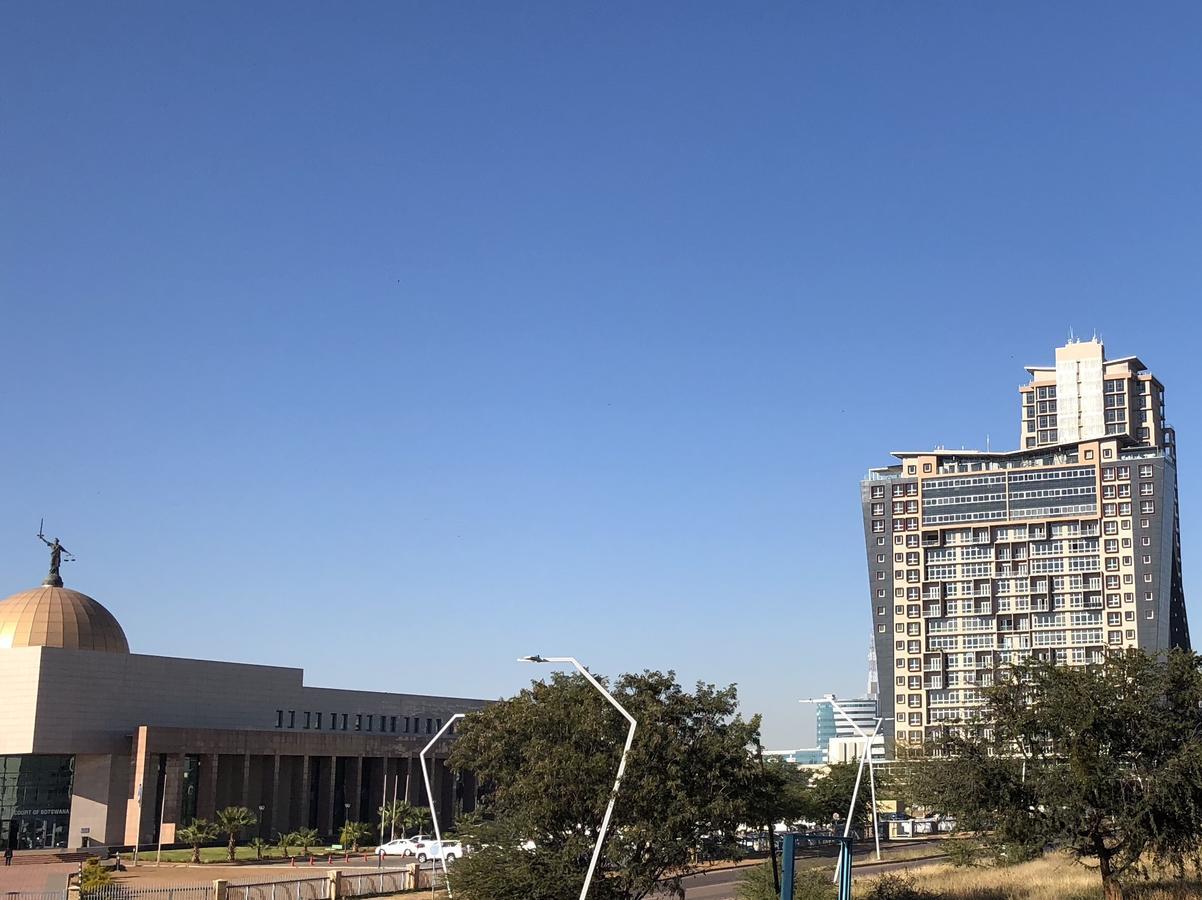 Urban Awe Apartment-Itowers 23Rd Floor Gaborone Luaran gambar